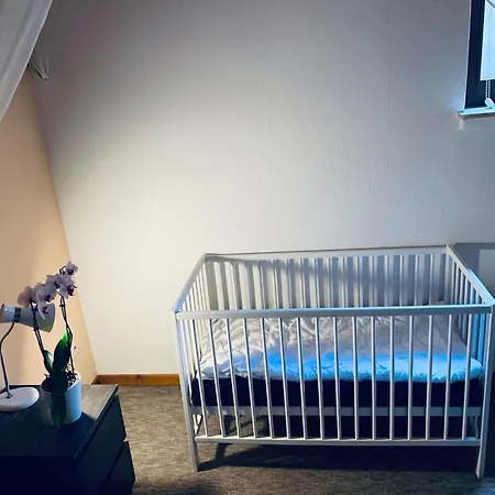 アパート In Mit Eigener Terrasse By Interhome